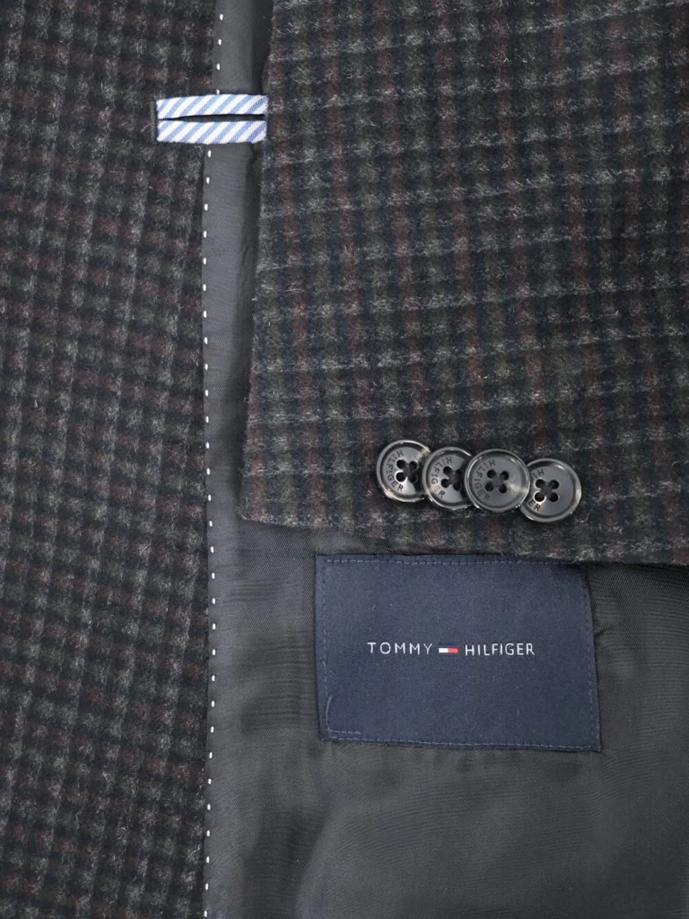 Tommy Hilfiger Sport Coat Men's 44R Wool Blend check flannel Tweed Two Button